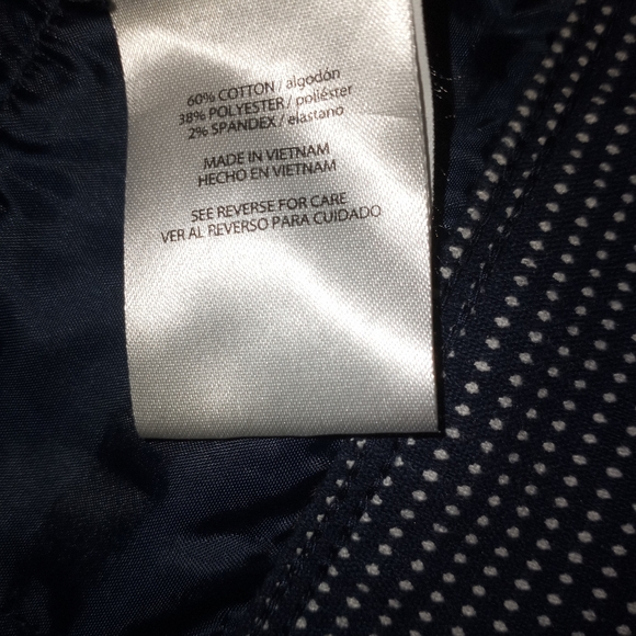 Shorts - Picture 3 of 3